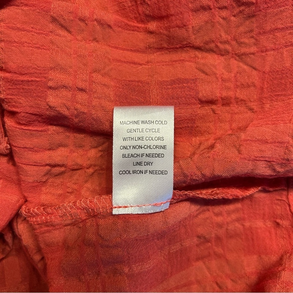 *NWOT* Evereve Peplum Crinkle Blouse in Mineral Red, Size Medium - Picture 11 of 11